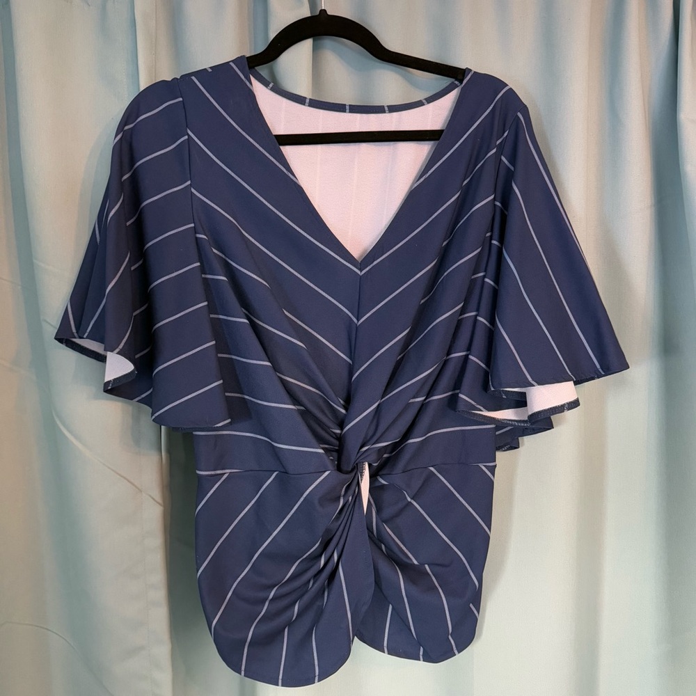 Very flattering blouse